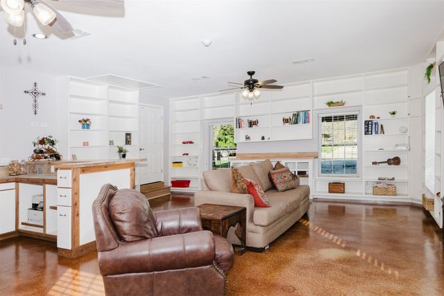 1900 10th Street, Brownwood, TX 76801