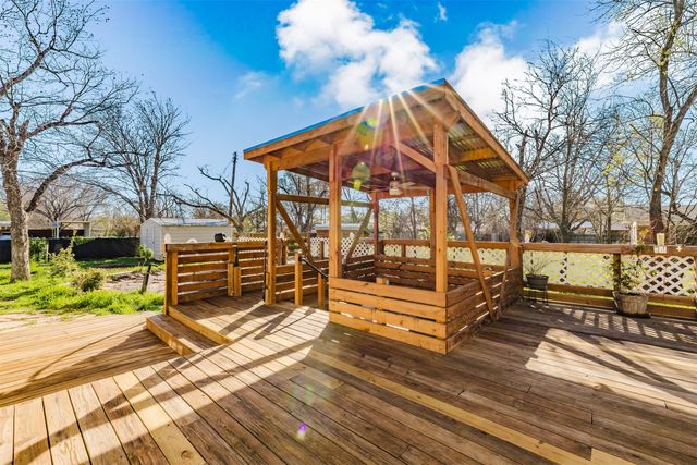 1900 10th Street, Brownwood, TX 76801