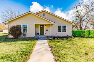 1900 10th Street, Brownwood, TX 76801