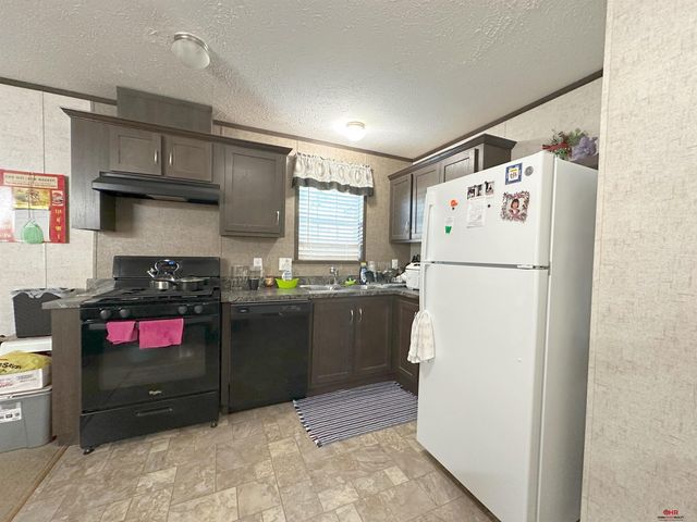 201 W Treehaven Drive, Lincoln, NE 68521