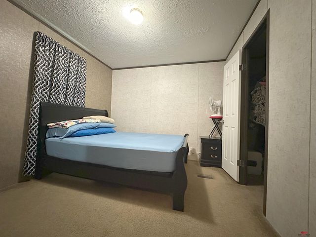 201 W Treehaven Drive, Lincoln, NE 68521