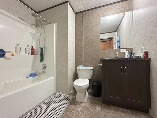 201 W Treehaven Drive, Lincoln, NE 68521