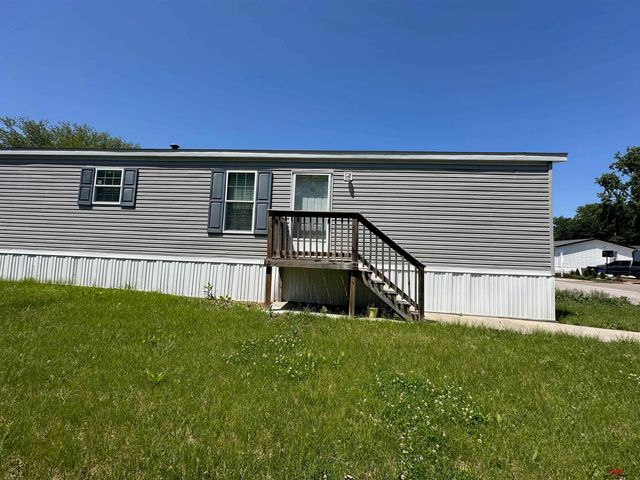 201 W Treehaven Drive, Lincoln, NE 68521