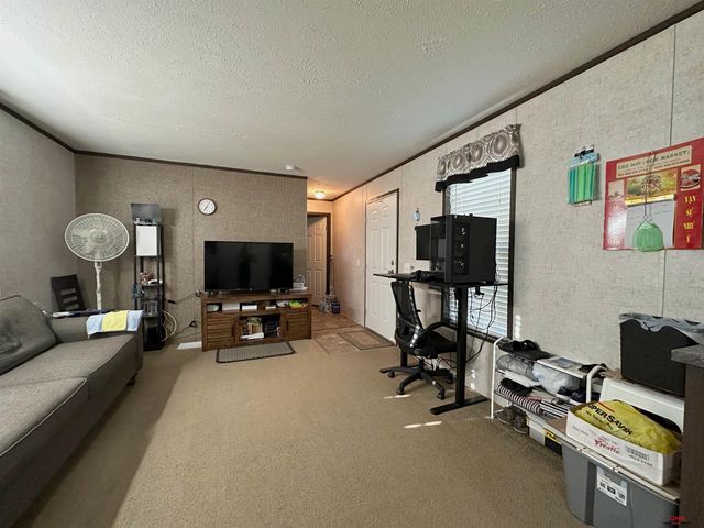 201 W Treehaven Drive, Lincoln, NE 68521