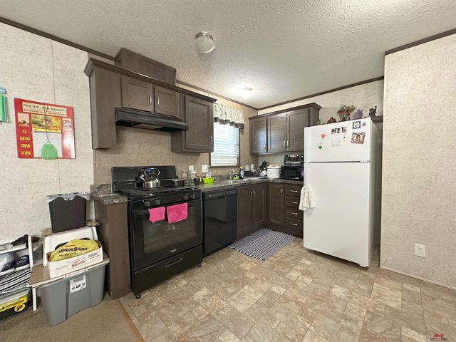 201 W Treehaven Drive, Lincoln, NE 68521