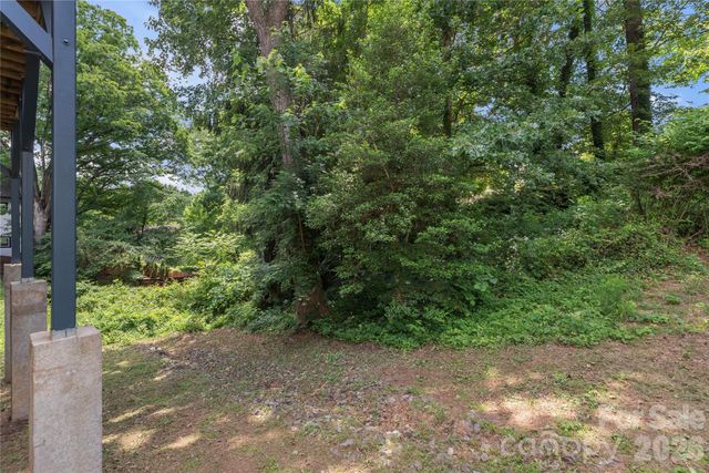 39 Hubbard Avenue, Asheville, NC 28806