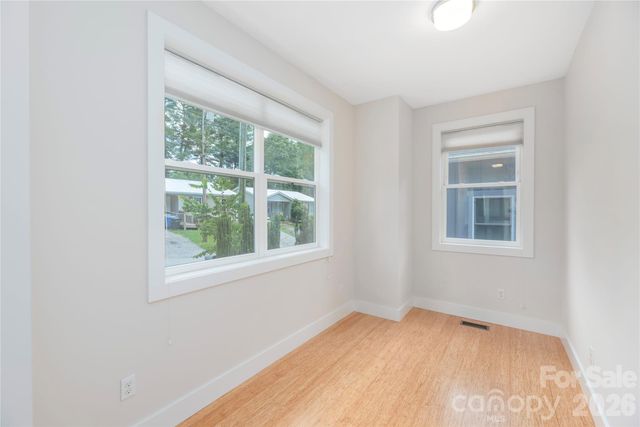 39 Hubbard Avenue, Asheville, NC 28806