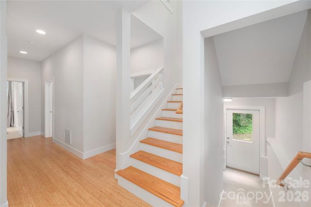 39 Hubbard Avenue, Asheville, NC 28806