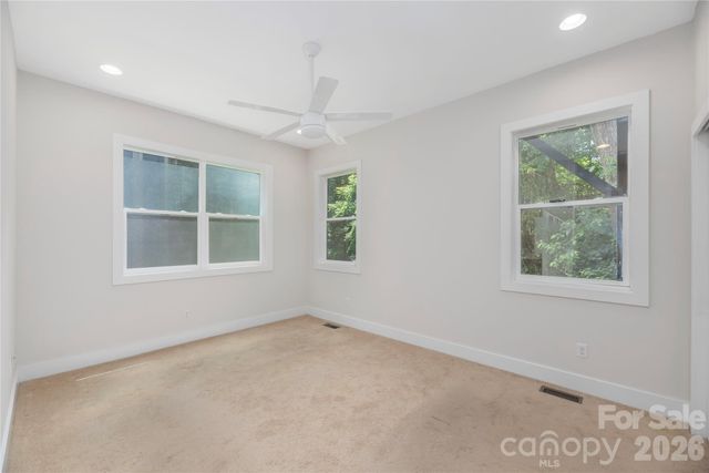 39 Hubbard Avenue, Asheville, NC 28806