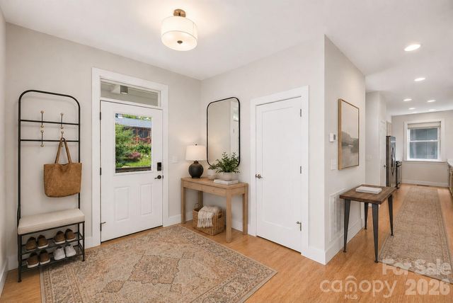 39 Hubbard Avenue, Asheville, NC 28806