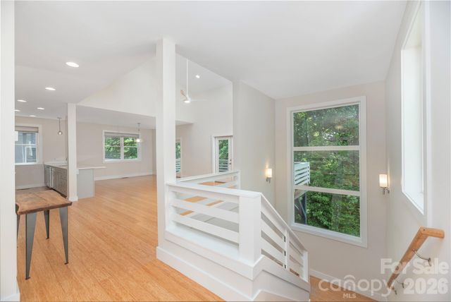 39 Hubbard Avenue, Asheville, NC 28806