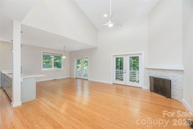 39 Hubbard Avenue, Asheville, NC 28806