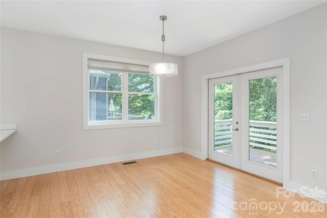 39 Hubbard Avenue, Asheville, NC 28806
