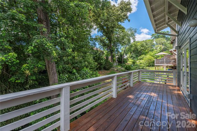 39 Hubbard Avenue, Asheville, NC 28806