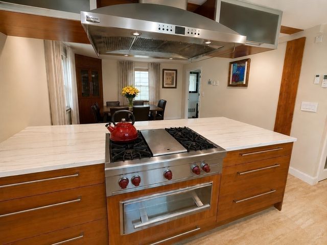 34 Blossomcrest Rd, Lexington, MA 02421