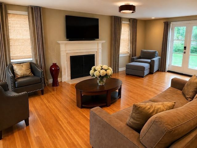 34 Blossomcrest Rd, Lexington, MA 02421