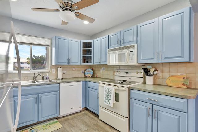 999 N Riverside Drive 3, Pompano Beach, FL 33062