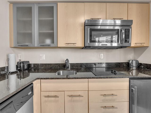 2670 E Sunrise Boulevard 626, Fort Lauderdale, FL 33304