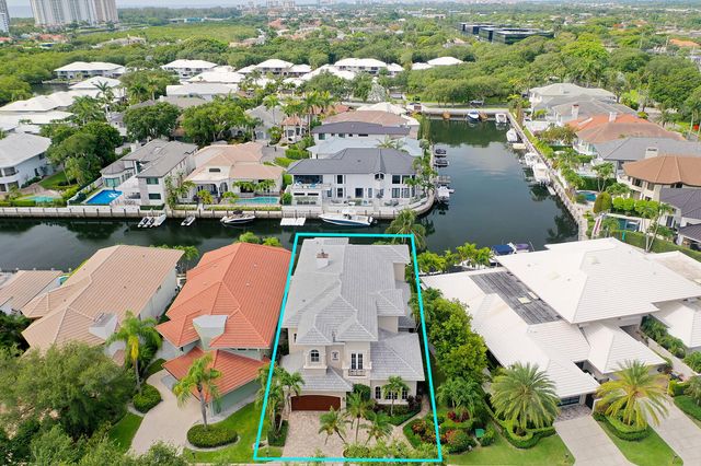 5332 Boca Marina Circle N, Boca Raton, FL 33487