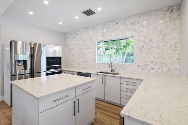 5332 Boca Marina Circle N, Boca Raton, FL 33487