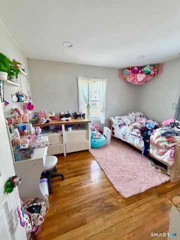 153 Oaklawn Avenue, Stamford, CT 06905