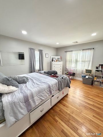 153 Oaklawn Avenue, Stamford, CT 06905