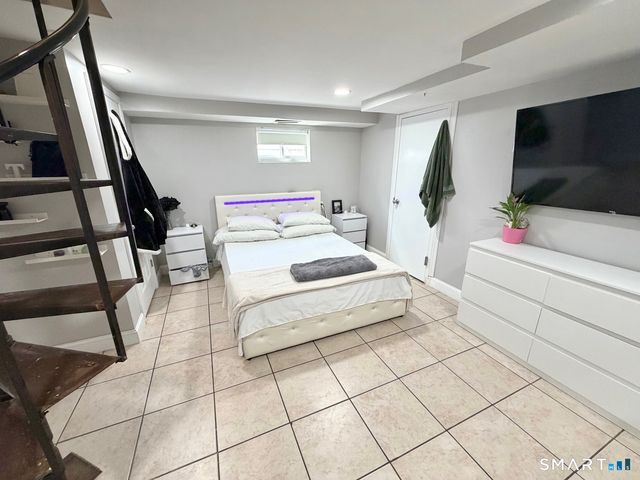 153 Oaklawn Avenue, Stamford, CT 06905