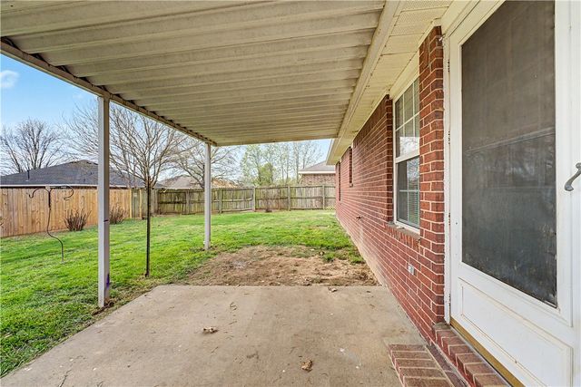 871 Bliss Street, Centerton, AR 72719
