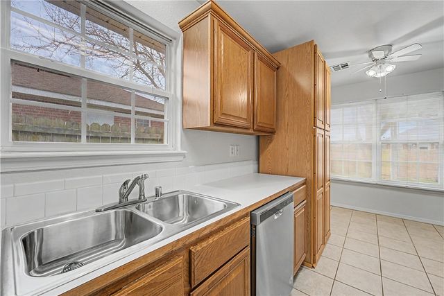 871 Bliss Street, Centerton, AR 72719