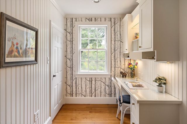 35 Sandy Pond Rd, Lincoln, MA 01773