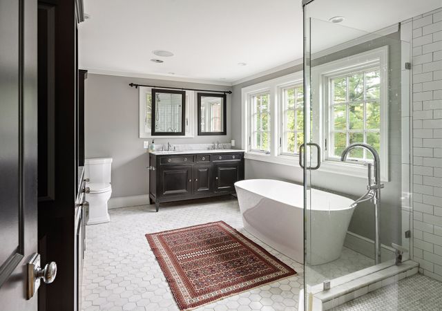 35 Sandy Pond Rd, Lincoln, MA 01773