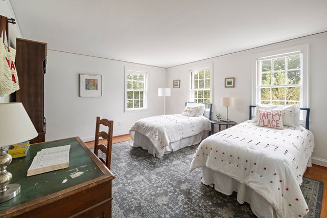 35 Sandy Pond Rd, Lincoln, MA 01773