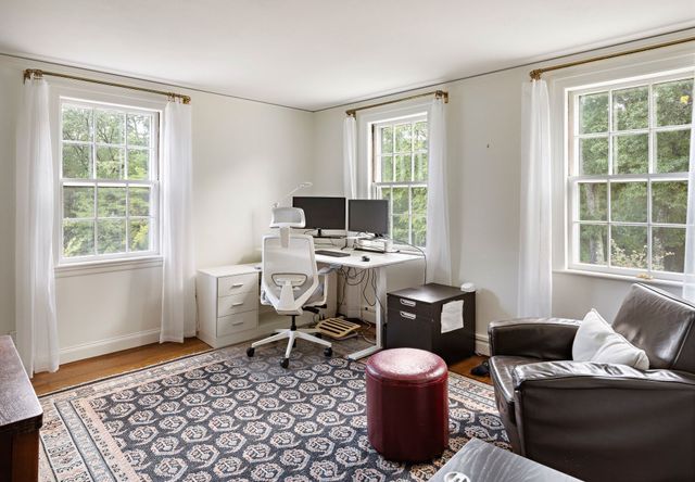 35 Sandy Pond Rd, Lincoln, MA 01773