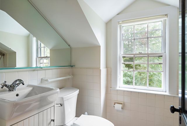 35 Sandy Pond Rd, Lincoln, MA 01773