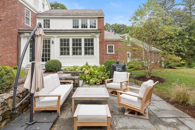 35 Sandy Pond Rd, Lincoln, MA 01773
