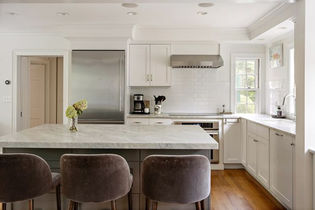 35 Sandy Pond Rd, Lincoln, MA 01773