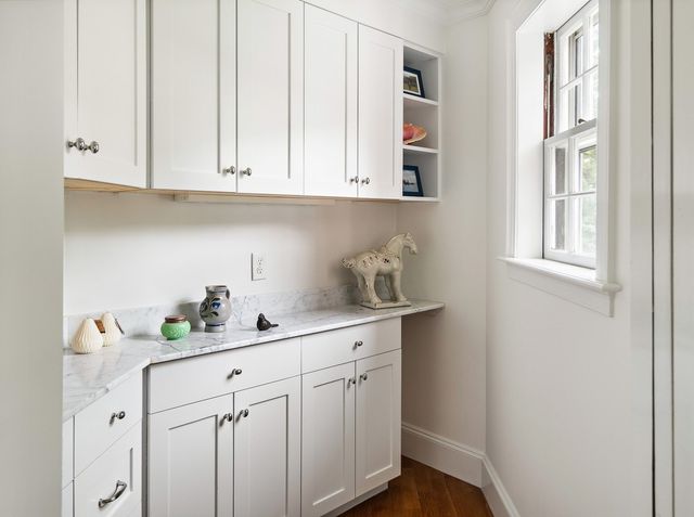 35 Sandy Pond Rd, Lincoln, MA 01773