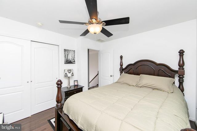 11 EVERGREEN RD, Mount Laurel, NJ 08054