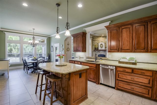 505 Boz Road, Waxahachie, TX 75167