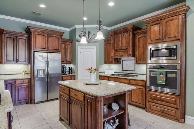 505 Boz Road, Waxahachie, TX 75167