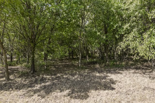 505 Boz Road, Waxahachie, TX 75167