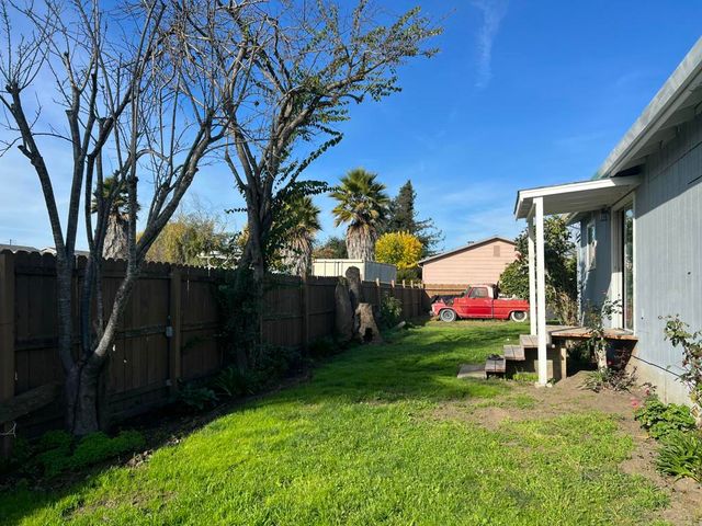 28 Kadderly Lane, Watsonville, CA 95076