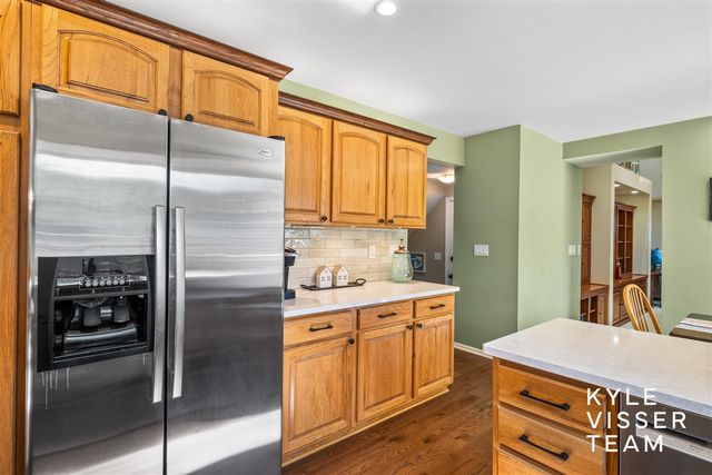 2032 Edgewood Avenue, Grand Rapids, MI 49546