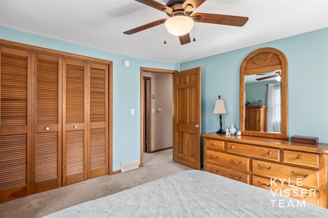 2032 Edgewood Avenue, Grand Rapids, MI 49546