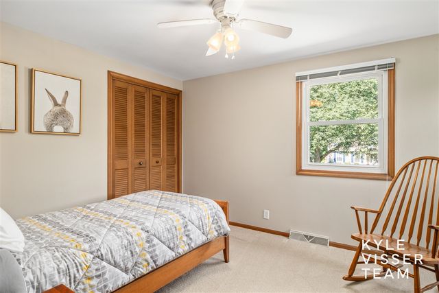 2032 Edgewood Avenue, Grand Rapids, MI 49546