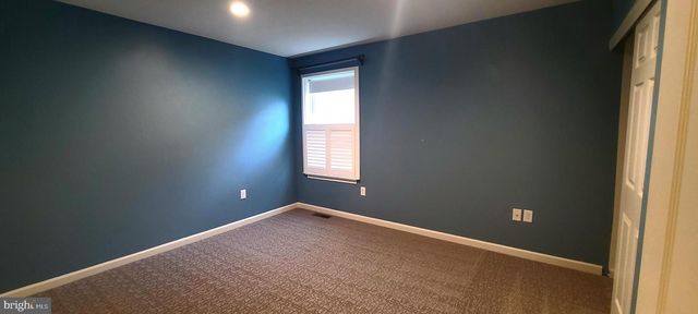 4 WICKERBERRY PL, Gordonville, PA 17529