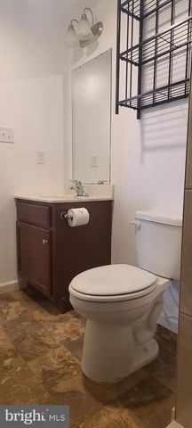 4 WICKERBERRY PL, Gordonville, PA 17529