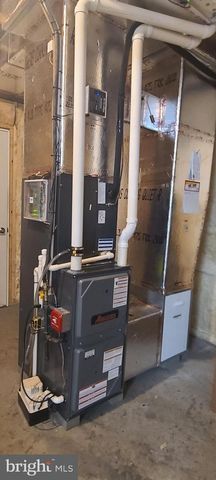 4 WICKERBERRY PL, Gordonville, PA 17529