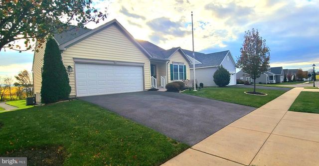 4 WICKERBERRY PL, Gordonville, PA 17529