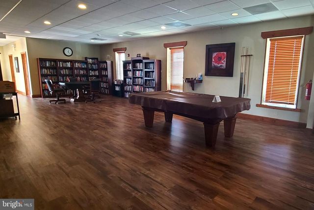 4 WICKERBERRY PL, Gordonville, PA 17529